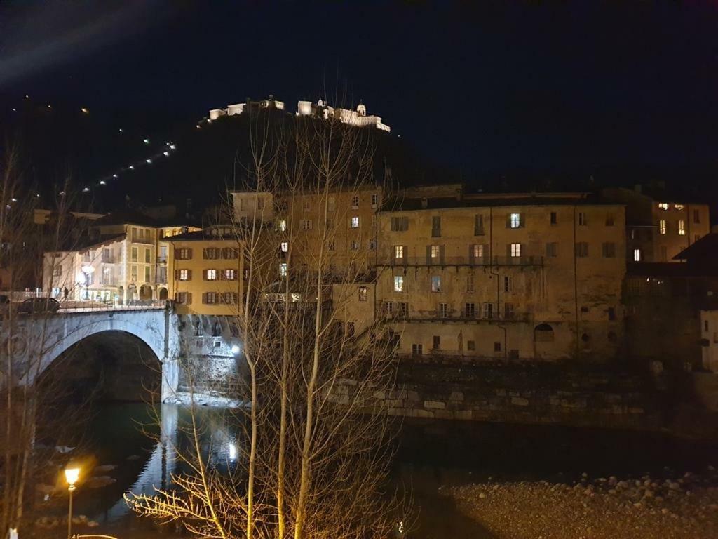 Apartmán Casa Nel Centro Storico Varallo Exteriér fotografie